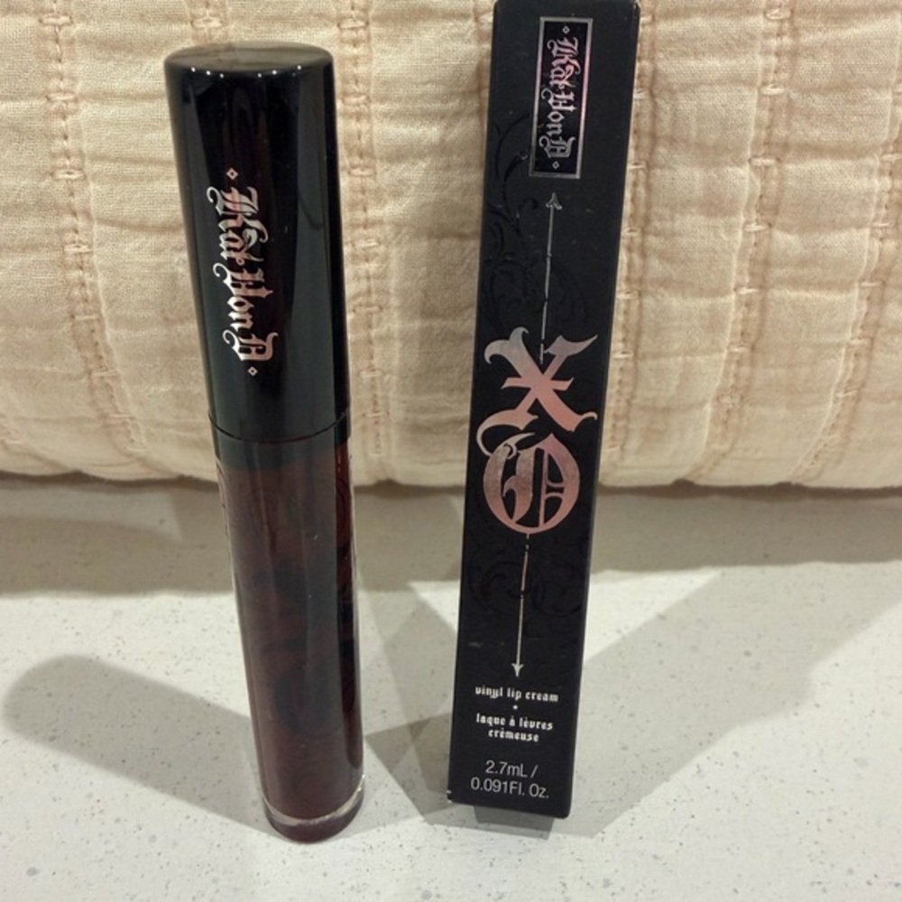 Kat Von D XO Vinyl Lip Cream - Dahlia